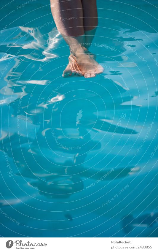 #A# Barfuß im Pool 1 Mensch ästhetisch Kühlung Schwimmbad Wasseroberfläche blau Ferien & Urlaub & Reisen Urlaubsfoto Urlaubsstimmung Urlaubsort Urlaubsgrüße