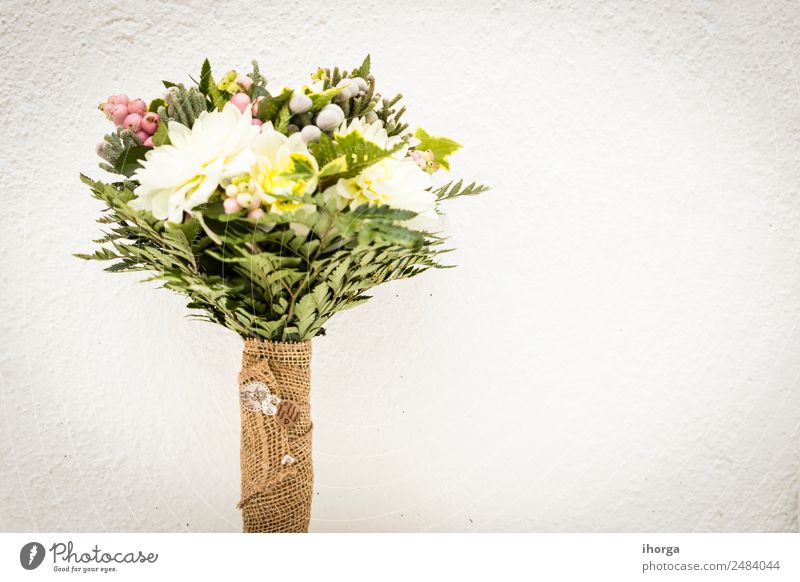 Ein Brautstrauß am Tag der Hochzeit elegant Design schön Dekoration & Verzierung Feste & Feiern Frau Erwachsene Paar Natur Pflanze Blume Blumenstrauß Liebe