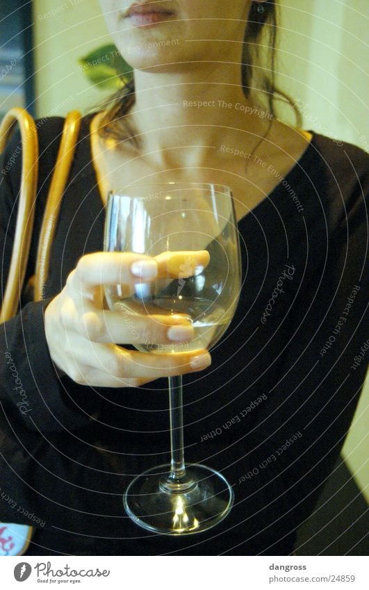 Schöner warten Frau Lippen Handtasche schön Glas Mund ruhig Wein