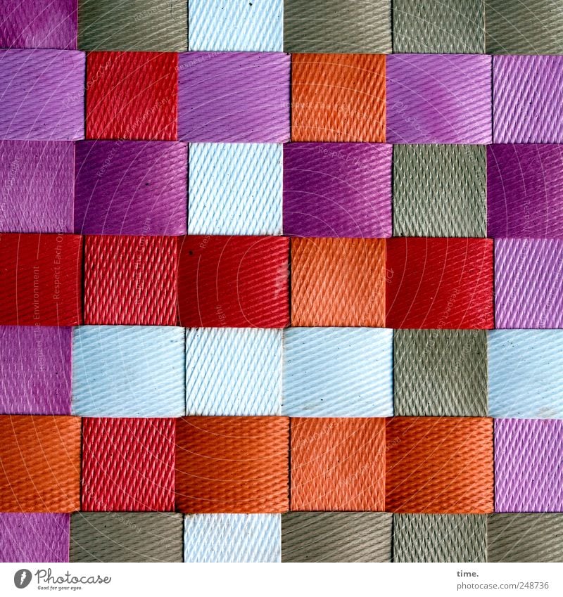 Kleinkariert Dekoration & Verzierung Matten Kunststoff braun violett rot weiß Ordnung geflochten parallel Quadrat Kästchen Farbfoto mehrfarbig Muster