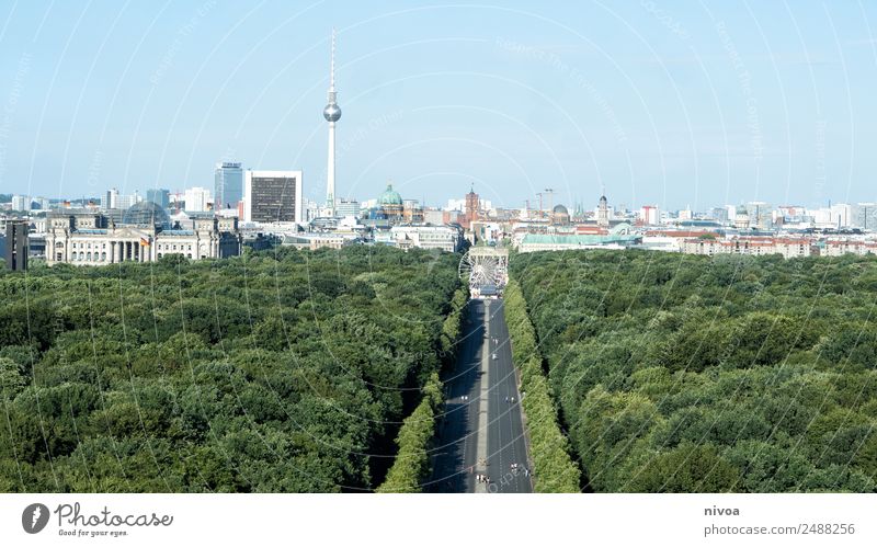 Berlin Skyline, Panorama mit Tiergarten Stil Tourismus Ausflug Ferne Freiheit Sightseeing Städtereise Arbeitsplatz Büro Werbebranche Architektur Medien Natur