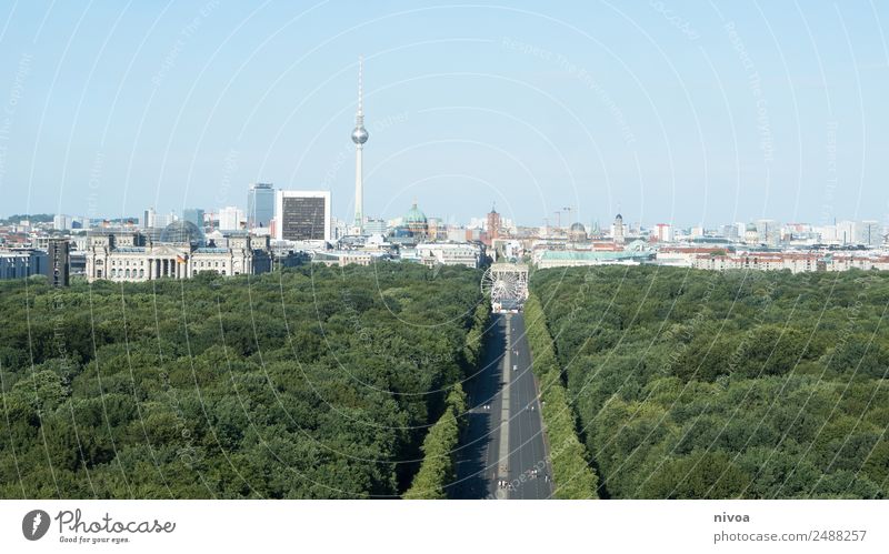 Skyline Berlin. Panorama mit Tiergarten Tourismus Ausflug Abenteuer Ferne Freiheit Sightseeing Städtereise Arbeitsplatz Wirtschaft Architektur Umwelt