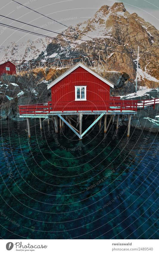 Rotes Ferienhaus-Rorbu in A i Lofoten. Sorvagen-Nordland-Norwegen-0329 Fisch Meeresfrüchte Wassersport Wintersport wandern Segeln Skifahren Umwelt Natur