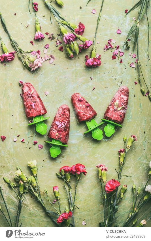 Hausgemachte Eis am Stiel Lebensmittel Frucht Speiseeis Ernährung Saft Stil Design Gesunde Ernährung Sommer Häusliches Leben Tisch Coolness rosa Snack Lollipop