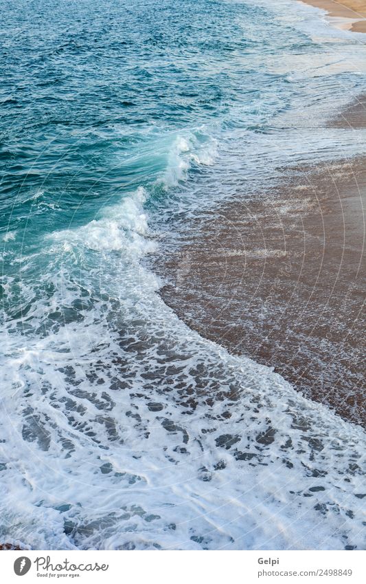 Geschäumte blaue Wellen Erholung Ferien & Urlaub & Reisen Tourismus Sommer Sonne Strand Meer Natur Sand Horizont Wetter Küste glänzend heiß nass natürlich gelb