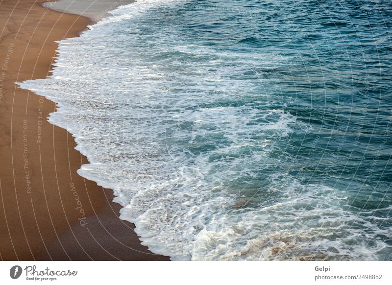 Geschäumte blaue Wellen Erholung Ferien & Urlaub & Reisen Tourismus Sommer Sonne Strand Meer Natur Sand Horizont Wetter Küste glänzend heiß nass natürlich gelb