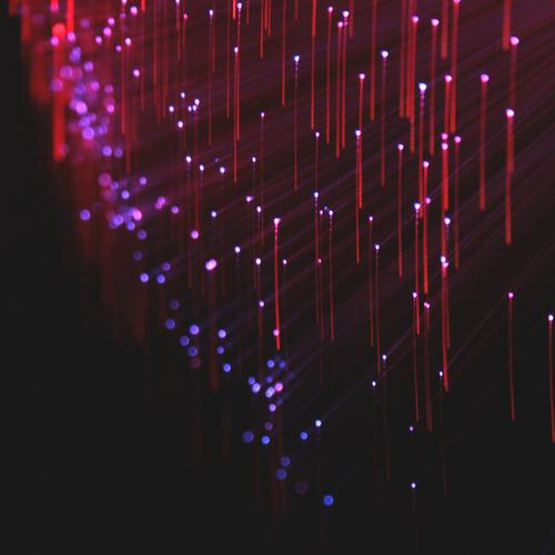 Lichtspielerei... Energiewirtschaft Glasfaserlampe Kunststoff Punkt Lichtpunkt Linie Bewegung glänzend leuchten ästhetisch außergewöhnlich dunkel blau rot