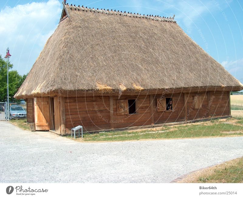 Keltisches Wohnhaus Haus Kelten Dorf Lebensraum Strohdach historisch