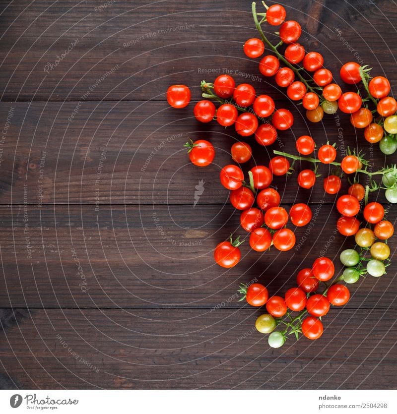 reife rote Kirschtomaten Gemüse Vegetarische Ernährung Küche Holz frisch klein natürlich oben braun grün Kirsche Tomate Lebensmittel Gesundheit Zutaten