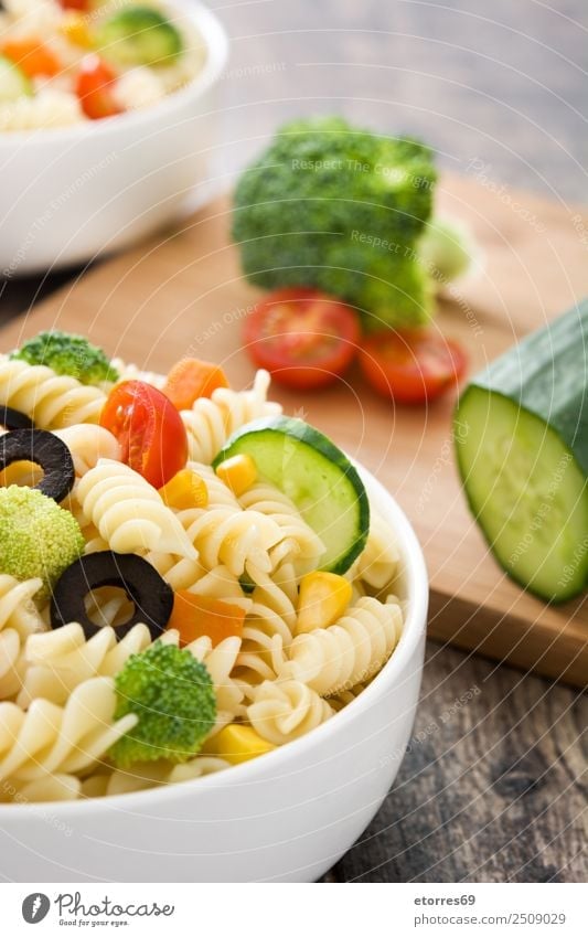 Nudelsalat Lebensmittel Gemüse Salat Salatbeilage Teigwaren Backwaren Ernährung Bioprodukte Vegetarische Ernährung Schalen & Schüsseln frisch Gesundheit gut