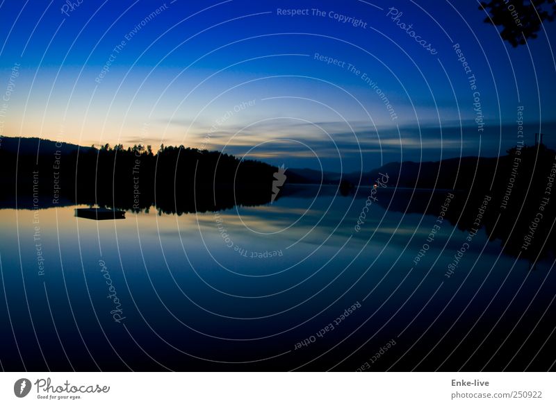 Norwegen Umwelt Landschaft Wasser Himmel Nachthimmel Sommer Schönes Wetter Seeufer Schwimmen & Baden genießen ästhetisch außergewöhnlich fantastisch blau