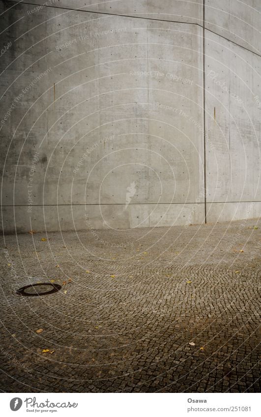 Jüdisches Museum Beton Wand Mauer Architektur Strukturen & Formen grau Kopfsteinpflaster Fuge Menschenleer ausdruckslos trist Monochrom Farblosigkeit Platz