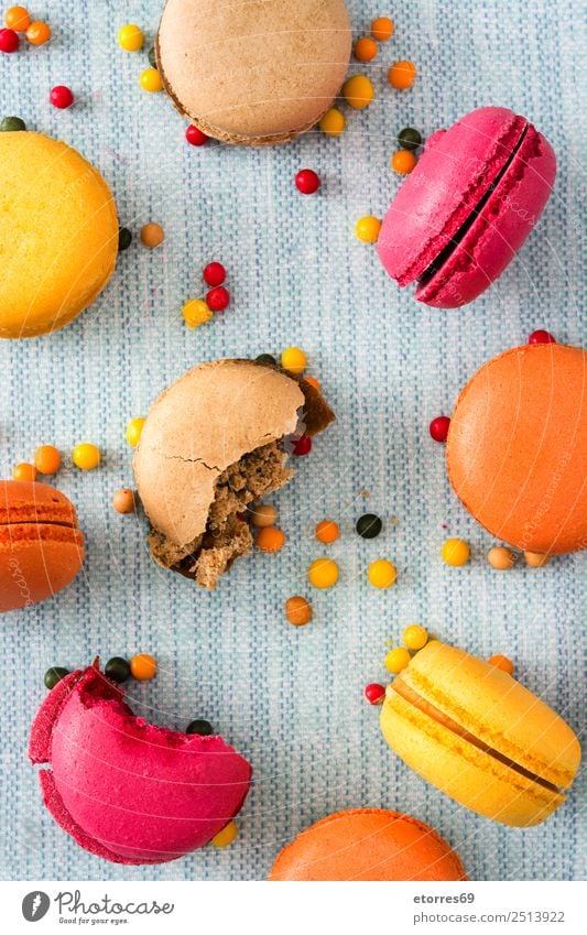 Französische Makronen Lebensmittel Foodfotografie Backwaren Kuchen Dessert Süßwaren Frühstück Valentinstag Muttertag Hochzeit frisch gut süß Bonbon blau