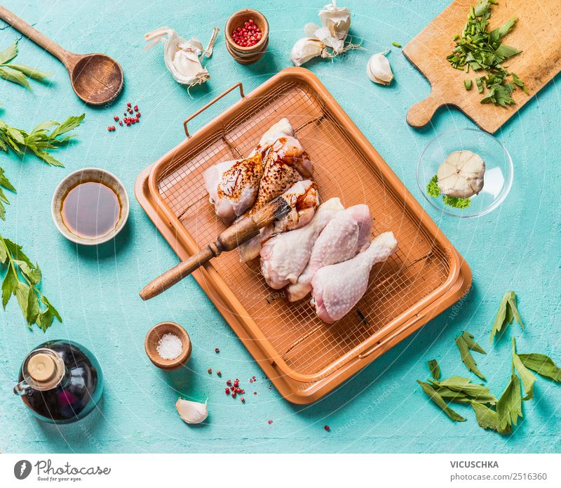 Marinierte Hähnchenkeulen zubereiten Lebensmittel Fleisch Kräuter & Gewürze Öl Ernährung Mittagessen Abendessen Bioprodukte Diät Geschirr Stil Design