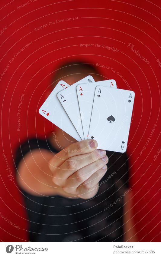 #S# Winner maskulin Glück Spielen Ass Erfolg Spielsucht Spielkarte Kartenspiel Glückskind rot Junger Mann zeigen Preisschild gleich Herz kariert Kreuz