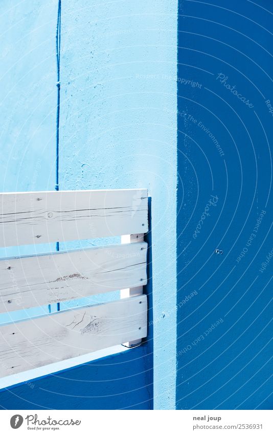 Komposition für Blau und Weiß Mauer Wand Geländer Holz eckig einfach blau weiß Ordnungsliebe Design Kultur Präzision minimalistisch Strukturen & Formen flach