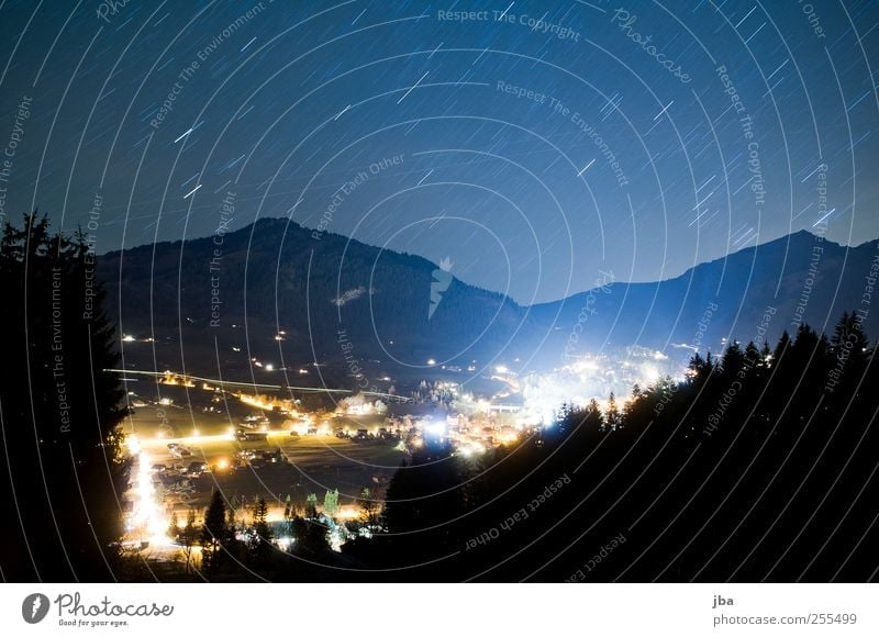 Gstaad, Saanenland Stil harmonisch Zufriedenheit Tourismus Freiheit Berge u. Gebirge Natur Urelemente Feuer Luft Himmel Wolkenloser Himmel Nachthimmel Stern