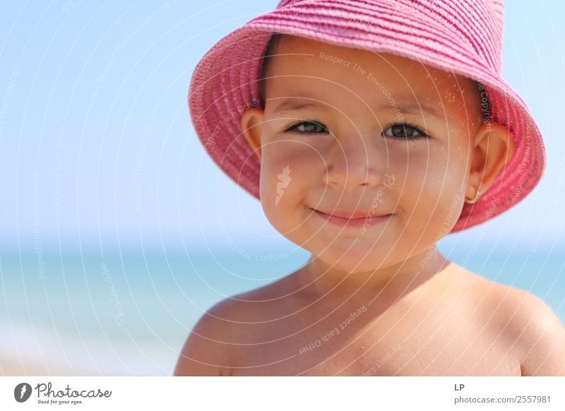 rosa Hut mit einem Lächeln Lifestyle Stil Freude schön Ferien & Urlaub & Reisen Freiheit Sommer Sommerurlaub Sonnenbad Muttertag Kindererziehung Bildung