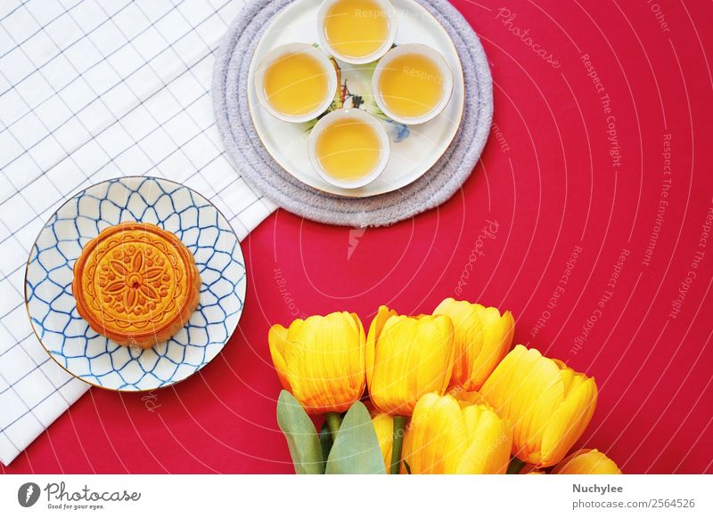 Flachgelegter chinesischer Mondkuchen mit heißem Tee Dessert Stil Design Glück schön Dekoration & Verzierung Feste & Feiern Kunst Kultur Pflanze Blume Mode