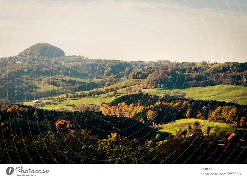 Barbarossas Heimat Umwelt Natur Landschaft Pflanze Himmel Horizont Sonnenlicht Herbst Schönes Wetter Baum Grünpflanze Wiese Feld Wald Hügel Berge u. Gebirge