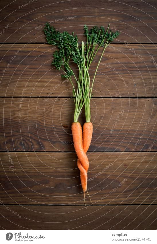 Karotten-Liebe Lebensmittel Gemüse Salat Salatbeilage Ernährung Essen Mittagessen Bioprodukte Vegetarische Ernährung Diät Italienische Küche Freude Glück schön