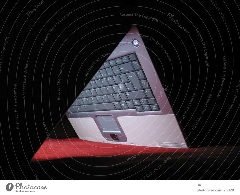 _ eHaus Notebook dunkel rot Dach verkehrt entgegengesetzt Licht Elektrisches Gerät Technik & Technologie Entertainment Samsung X30 Computer edel Beleuchtung