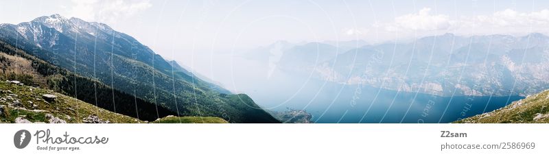 Lago di Garda Umwelt Natur Landschaft Himmel Wolken Sommer Schönes Wetter Berge u. Gebirge Gipfel Seeufer gigantisch Unendlichkeit blau grün Idylle nachhaltig