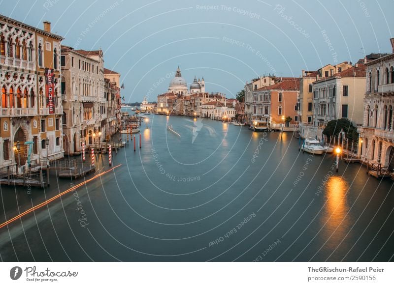 Venedig Stadt Hafenstadt Stadtzentrum blau gold orange Langzeitbelichtung Licht Wasser Dom Reflexion & Spiegelung Italien Haus Farbfoto Außenaufnahme