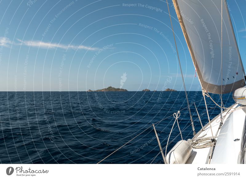 Segelyacht, Meer und Inseln Ferien & Urlaub & Reisen Sommerurlaub Wellen Segeln Wasser Wolkenloser Himmel Horizont Schönes Wetter Mittelmeer Jacht Segelboot