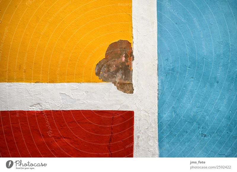 drei Farben an der Wand Ferien & Urlaub & Reisen Wohnung Dorf Mauer Fassade Beton trashig Stadt Kuba mehrfarbig verfallen abblättern Farbfoto Außenaufnahme