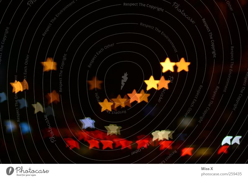 Sternenhimmel Weihnachten & Advent Nachthimmel leuchten mehrfarbig Weihnachtsbeleuchtung Stern (Symbol) Farbfoto Experiment Muster Menschenleer