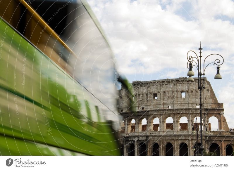 Sightseeing Ferien & Urlaub & Reisen Tourismus Ausflug Städtereise Wolken Rom Italien Europa Bauwerk Sehenswürdigkeit Wahrzeichen Kolosseum Verkehr