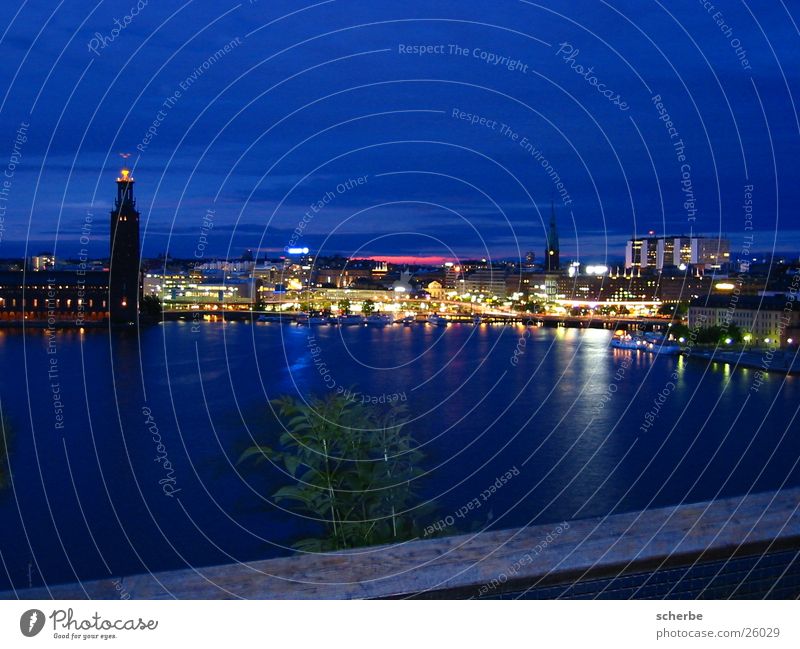 Die Stadt, die niemals schläft Stockholm Nacht Skandinavien Sommernacht Europa Schweden Hafen Nachtaufnahme Skyline Stadtlicht Hauptstadt Hafenstadt