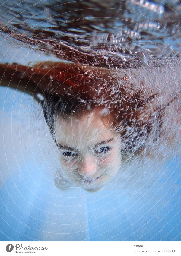 Unterwasser Portrait eines Jungen Gesicht Schwimmbad Schwimmen & Baden Freizeit & Hobby Spielen Sport tauchen Kind Mensch maskulin 1 8-13 Jahre Kindheit