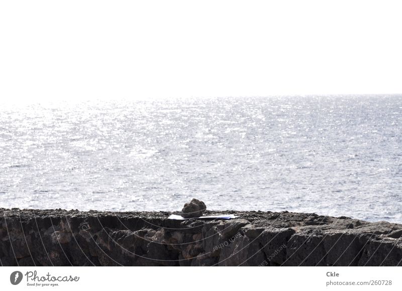 Beschwert Urelemente Wasser Erde Himmel Sonnenaufgang Sonnenuntergang Sonnenlicht Schönes Wetter Küste Meer Atlantik Lanzarote Spanien Menschenleer Mauer Wand
