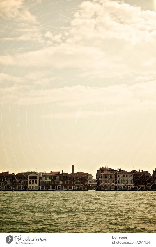 Venedig Ferien & Urlaub & Reisen Tourismus Sommer Meer Himmel Wolken Italien Skyline Farbfoto Gedeckte Farben Außenaufnahme Menschenleer Textfreiraum oben Tag