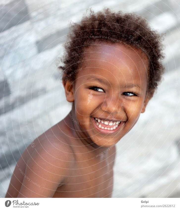 Afrikanisches kleines Kind Lifestyle Freude Glück Gesicht Spielen Sommer Mensch Baby Junge Mann Erwachsene Kindheit Natur Stein Lächeln lachen Fröhlichkeit heiß