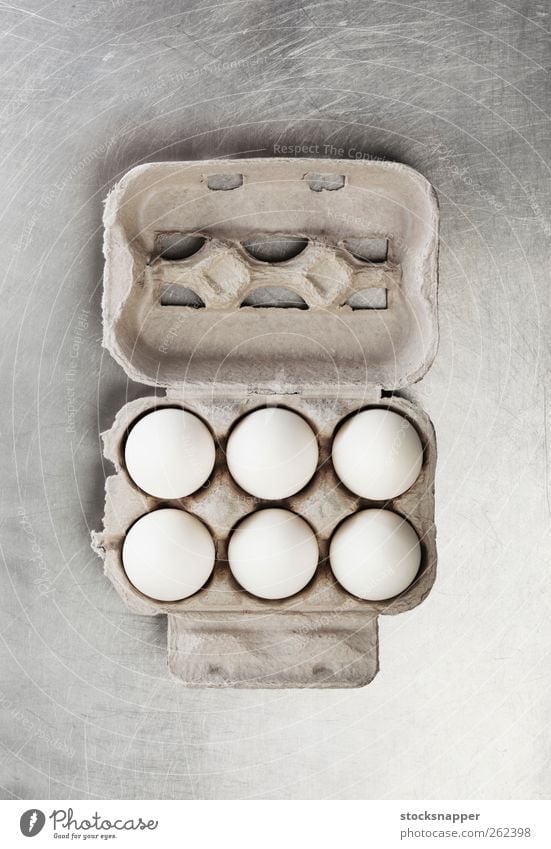 Eier Lebensmittel offen Menschenleer weiß verpackt Paket Schachtel 6