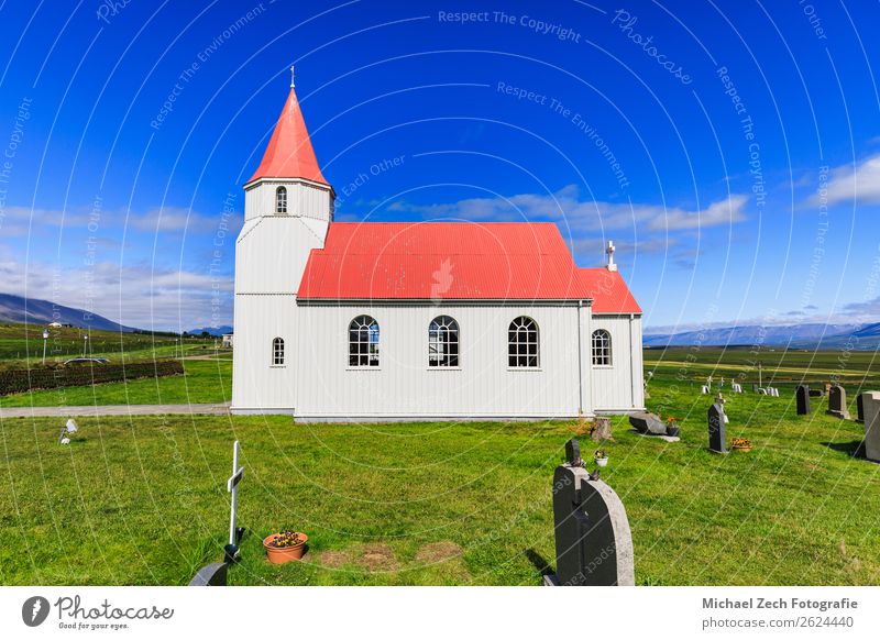 Glaumbaer Kirche in glaumbaer Island an einem schönen Tag Ferien & Urlaub & Reisen Tourismus Winter Schnee Natur Landschaft Himmel Klima Hügel Dorf Gebäude