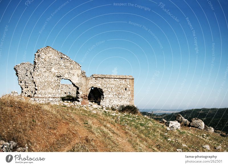 La ruina [XXIII] Ausflug Natur Landschaft Hügel Felsen Antequera Andalusien Spanien Haus Ruine Bauwerk Gebäude alt grau Verfall Vergangenheit Vergänglichkeit