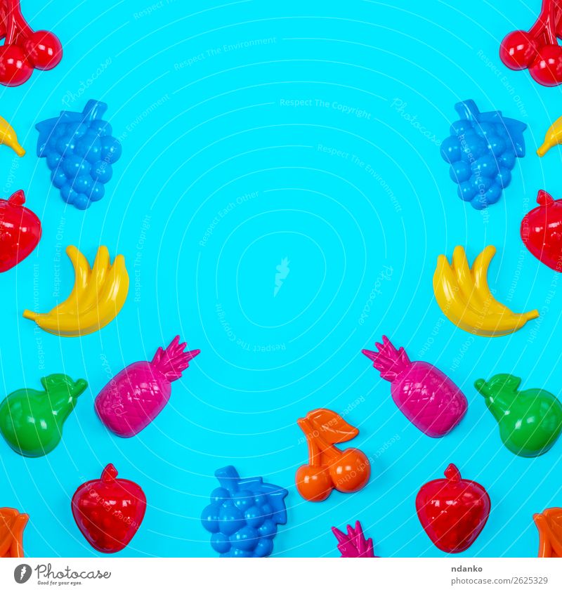 Hintergrund mit bunten Spielzeugen für Kinder Frucht Freude Spielen Sammlung Kunststoff wählen hell oben blau gelb grün rosa rot Farbe Kreativität Element
