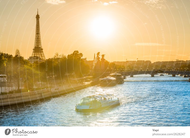 Schöner Sonnenuntergang mit Eiffelturm schön Ferien & Urlaub & Reisen Tourismus Ausflug Sightseeing Städtereise Sommer Sommerurlaub Architektur Kultur