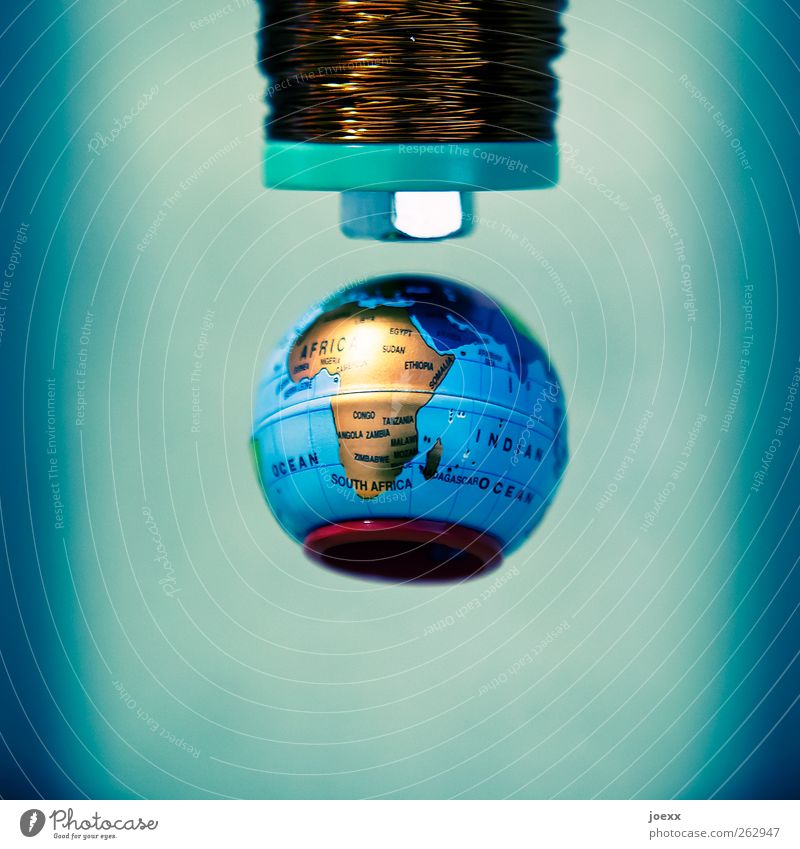 Um Welt Klima Souvenir Metall Globus frei klein rund unten blau braun mehrfarbig grün rot Energie geheimnisvoll Umwelt Zukunft Zusammenhalt Magnet Spule