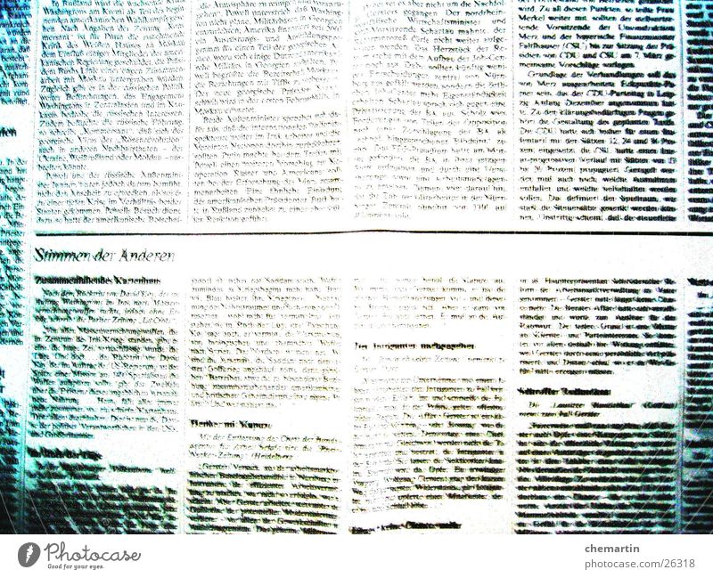 Zeitung Papier schwarz weiß Zeitschrift lesen Printmedien Seite Schwarzweißfoto