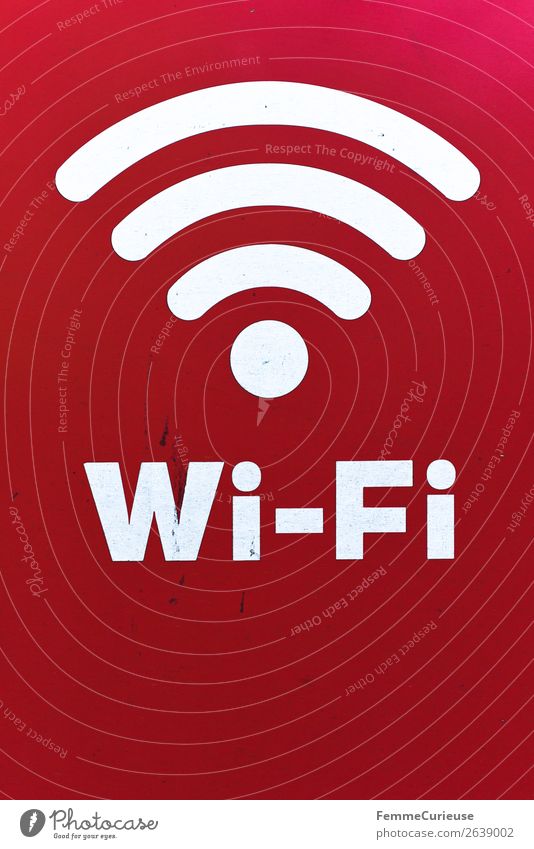White Wi-Fi sign on red background Zeichen Schriftzeichen Schilder & Markierungen Hinweisschild Warnschild Kommunizieren Computernetzwerk Internet Verbindung