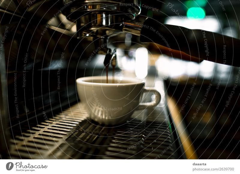 Morgenkaffee 4 Getränk Heißgetränk Kaffee Latte Macchiato Espresso Becher Kaffeetasse Kaffeepause Lifestyle elegant Stil Design Freude Leben harmonisch