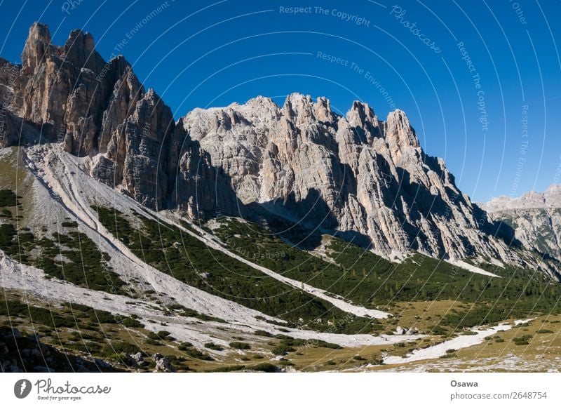 Südtirol Italien Alpen Berge u. Gebirge Felsen Stein Gipfel Landschaft Dolomiten wandern Bergsteigen Klettern Natur unberührt Alm Wiese hoch Hochalpen Himmel