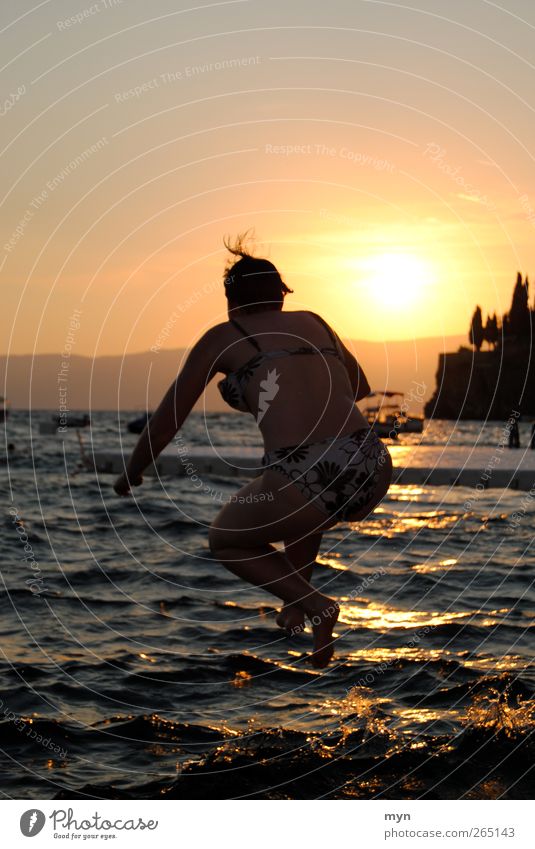 Ohrid I Freizeit & Hobby Ferien & Urlaub & Reisen Tourismus Abenteuer Ferne Freiheit Sommer Sommerurlaub Sonne Meer Frau Erwachsene 1 Mensch 18-30 Jahre
