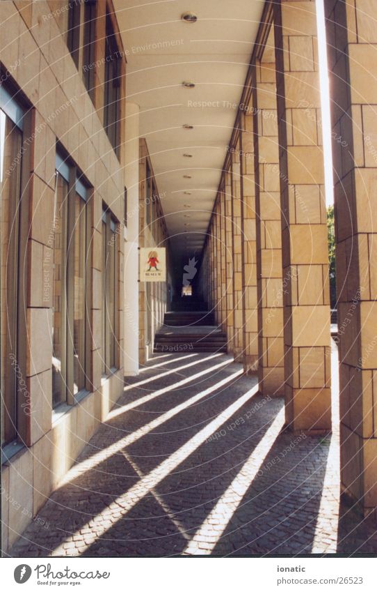 schattensäulen Frankfurt am Main Licht Architektur Schatten Säule schirn Gang