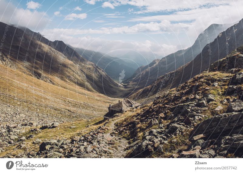 Timmelsjoch | Süditrol | E5 Wanderweg wandern Natur Landschaft Himmel Wolken Herbst Schönes Wetter Alpen Berge u. Gebirge Gipfel gigantisch Unendlichkeit